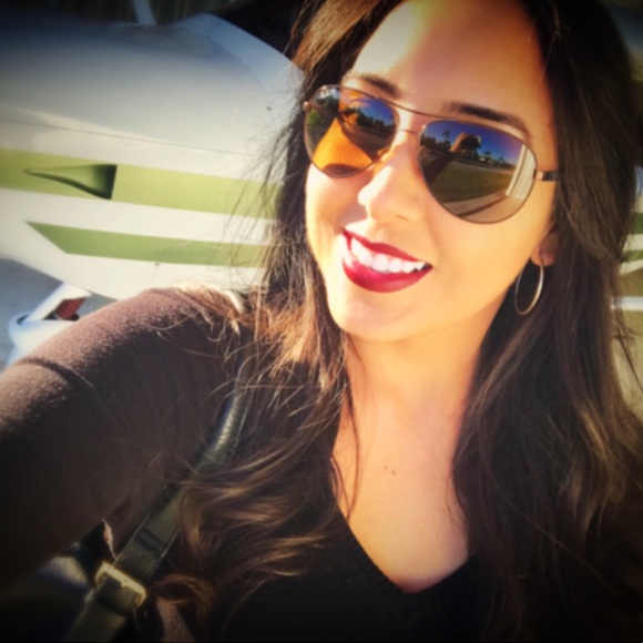 Meet your Posher Ma Alejandra 💋 - Picture 2 of 7